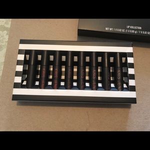 Kris Jenner lip Collection